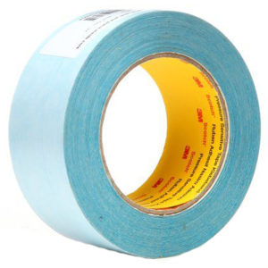 The 3M™ Splicing System 9990N is a double coated, splittable tape construction featuring an acrylic adhesive and an easy release paper liner, with liner scored for easy manual application and built-in sensor layer.